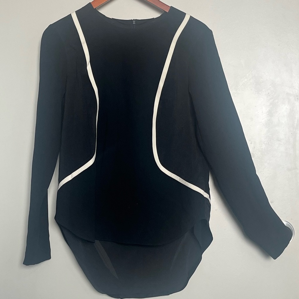 Rag & Bone Woman’s Blouse Long Sleeve Black and White Accents Sz S